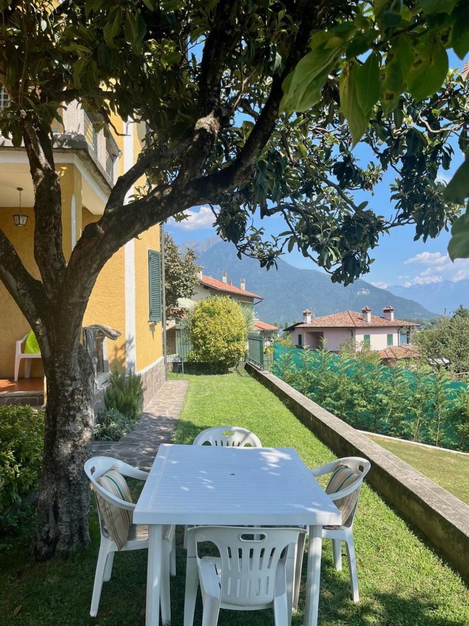 Casa Gialla Gera Lario Exterior foto